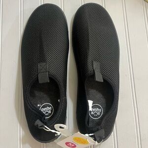 Sun Squad Target Slip-On Water Shoes Mens Medium 9/10 Black Pool Shower NWT